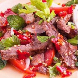 ยำเนื้อ