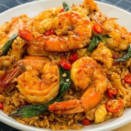 ข้าวผัดน้ำพริกเผาทะเล(หมึกกุ้ง)