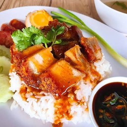 ข้าวหมูแดง