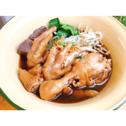 ก๋วยเตี๋ยวไก่ตุ๋นมะระ