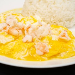 ข้าวหน้าไข่ยู่ยี่ กุ้ง