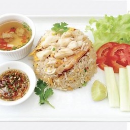 ข้าวผัดกุ้ง (หรือเนื้อปู)