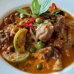 พะแนงเนื้อตุ๋น