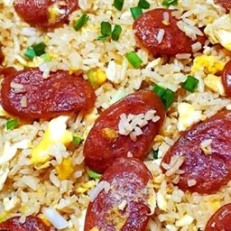 ข้าวผัดกุนเชียง