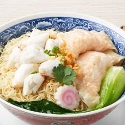 บะหมี่เกี๊ยวกุ้งเนื้อปู