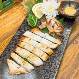 Y11 หมึกย่างสาเก