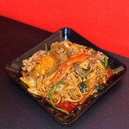 [อร่อยซ่ากับโค้ก] หม่าล่าผัดแห้ง เนื้อ +  โค้ก ออริจินัล (กระป๋อง)
