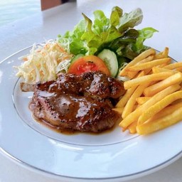 สเต็กริมน้ำ-ซี่โครงแกะ