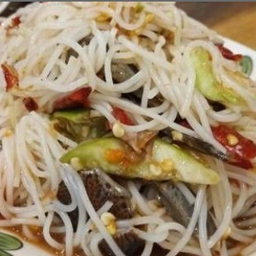 ตำซั่วกุ้งสดปูปลาร้า