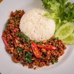 กะเพราปากซอย สรณคมน์