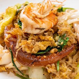 สุกี้รวม หมุ+หมึก+กุ้ง แห้ง