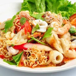 ยำมาม่ารวมมิตร