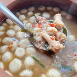 ร้านรวยตังค์ ขนมเส้น บุฟเฟต์