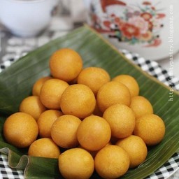 ขนมไข่นกกระทา ไก่ทอดเกล็ดมังกร ตลาดไนท์
