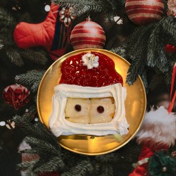 Santa toast (นมสดสตรอว์โทสต์)