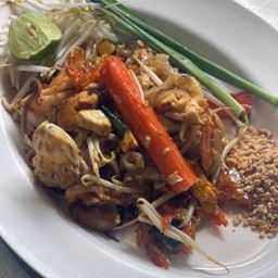 ผัดไทยทะเล