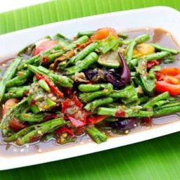 Long Bean Thai Spicy Salad