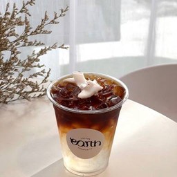 อเมริกาโน่น้ำมะพร้าวสด (Fresh Coconut Americano)