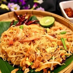 ผัดไทยสูตรภูเรือไก่ย่าง(ใหญ่)
