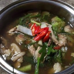 เเกงอ่อมคอหมูย่าง