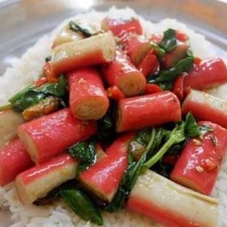 กะเพราปูอัดแดง(ราดข้าว)