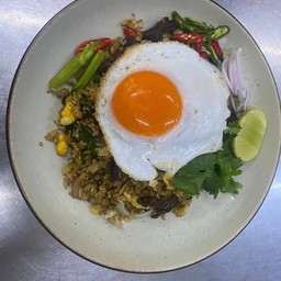 ข้าวผัดเนื้อเค็ม
