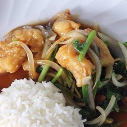 ผัดปลาคังขื้นฉ่ายราดข้าว
