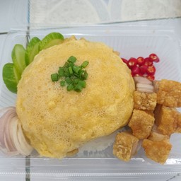 ข้าวไข่เจียวหมูกรอบ
