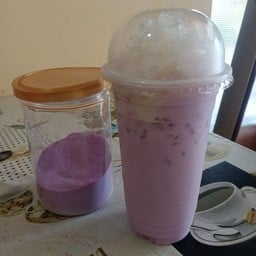 ปังปัง ปั่น ( ส้มตำ ยำ ขนมปังปิ้ง น้ำผลไม้ปั่น  อะโวคาโด ปังเย็น)