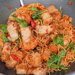 ส้มตำ ไก่อบโอ่ง หน้าตลาดศุภฤกษ์(ตลาดหลังคา)