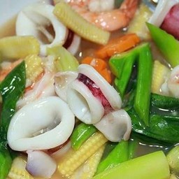 ราดหน้าทะเล