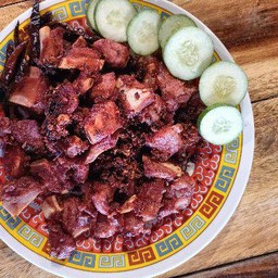 แหนมซี่โครงหมูทอด