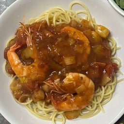 สปาเก็ตตี้ผัดซอสกุ้ง