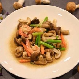 ผัดเห็ดหอมน้ำมันหอย