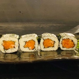 ชุดแซลมอนมากิ 6 ชิ้น Salmon Maki Set 6 pcs.