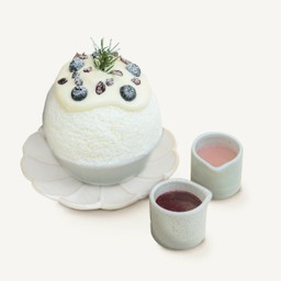 Wild Berries Velvet Cream Cheese Bingsu