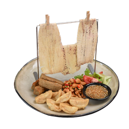 สี่สหายชาวเล