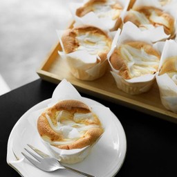 ชิฟฟ่อนมะพร้าวลาวา