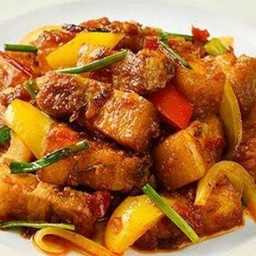 พริกเผาหมูกรอบ (กับข้าว)