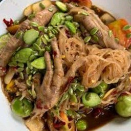 ตำลาว(เส้นเล็ก)ตีนไก่น้ำปลาร้า