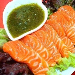 เเซลม่อนเเซ่บ 100กรัม