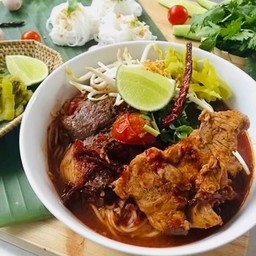 น้ำเงี้ยวเข้มข้น สูตรเจียงฮาย