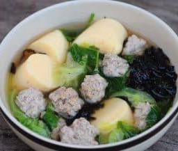 ต้มจืดเต้าหู้หมูสับสาหร่าย