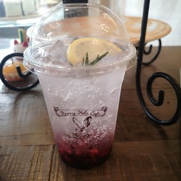 มิกซ์เบอรี่โซดา