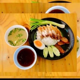 ข้าวหมูแดง ต้มเลือดหมู ในตลาดสี่มุมเมืองแหลมฉบัง แหลมฉบัง