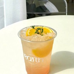 พีชโซดา