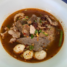 ก๋วยเตี๋ยวหมู ต้มยำ