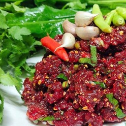 ก้อยเนื้อขม (ดิบ)