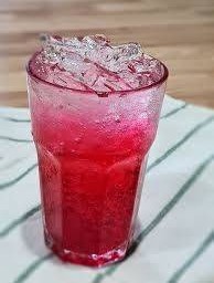 สตอเบอร์รี่โซดา