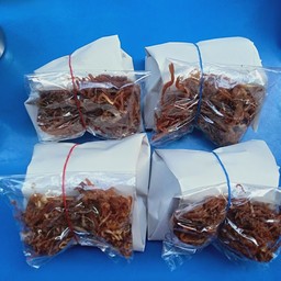 ข้าวเหนียวขาวใบเตยหมูฝอย